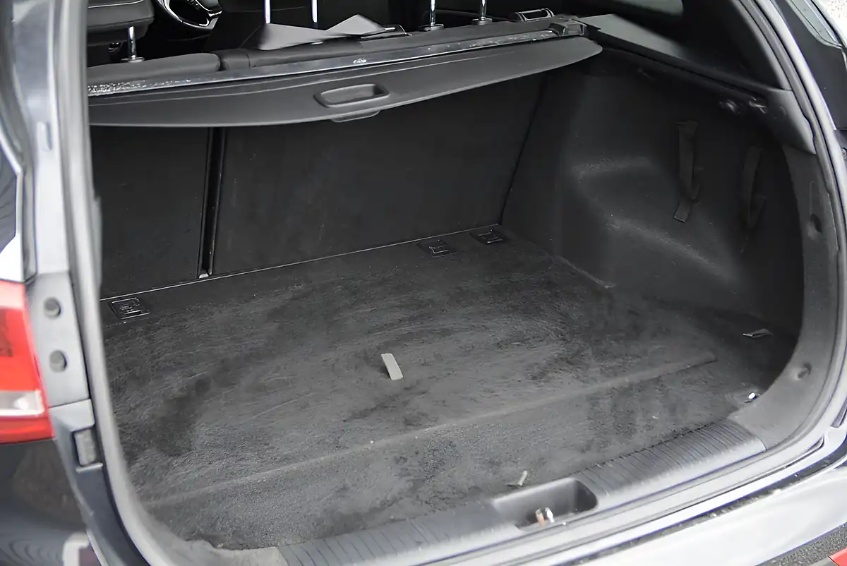 Used 2018 Kia Ceed GT-Line Sportswagon Black - Interior and Exterior details 8