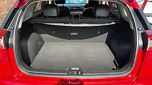 Used 2018 Kia Niro 2 Red - Interior and Exterior details 18