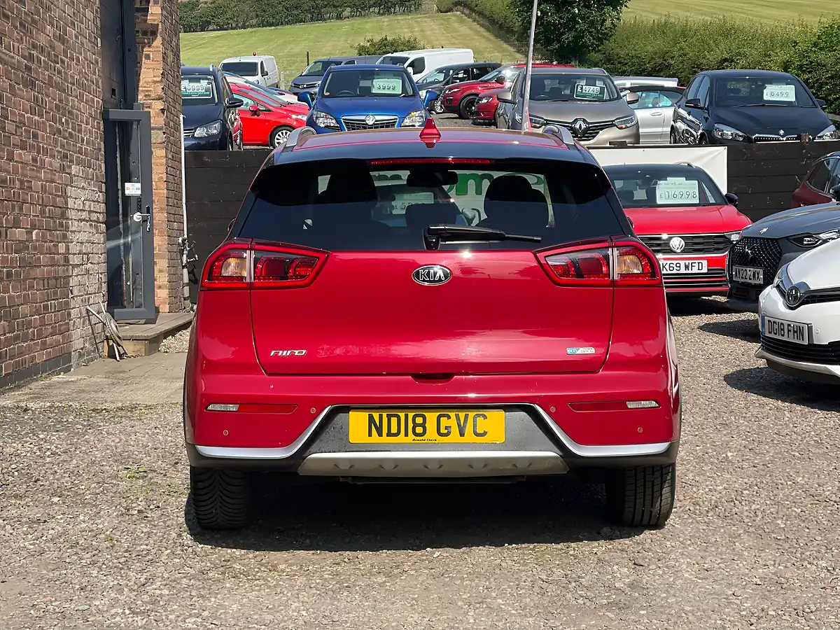 Used 2018 Kia Niro 2 Red - Interior and Exterior details 5