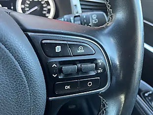 Used 2018 Kia Niro 2 White - Interior and Exterior details 15