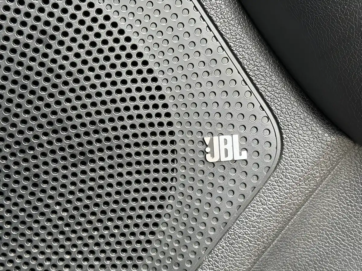 Used 2018 Kia Niro 3 Blue - Interior and Exterior details 19