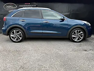 Used 2018 Kia Niro 3 Blue - Interior and Exterior details 7