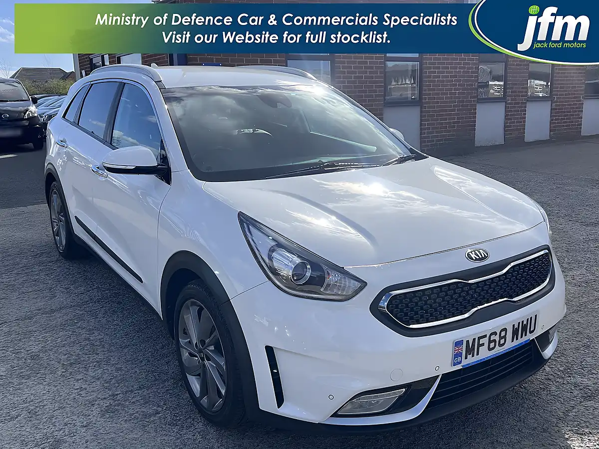 Used 2018 Kia Niro 3 Clear White - Front View