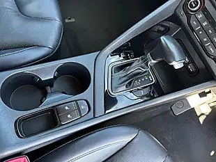 Used 2018 Kia Niro 3 Clear White - Interior and Exterior details 17