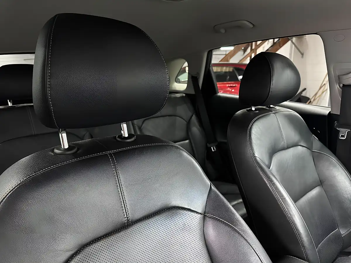 Used 2018 Kia Niro 3 Grey - Interior and Exterior details 13
