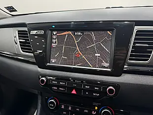 Used 2018 Kia Niro 3 Grey - Interior and Exterior details 15