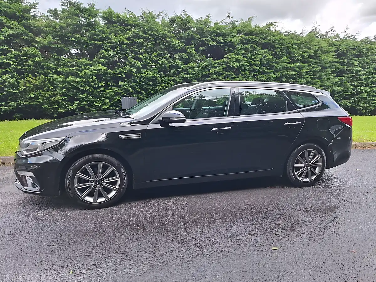 Used 2018 Kia Optima 2 Black - Interior and Exterior details 3