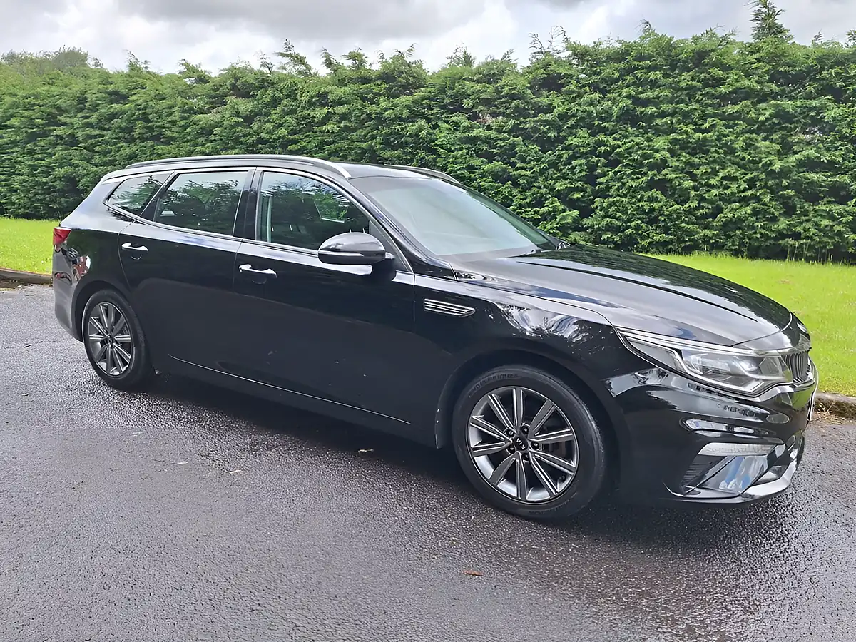 Used 2018 Kia Optima 2 Black - Interior and Exterior details 4