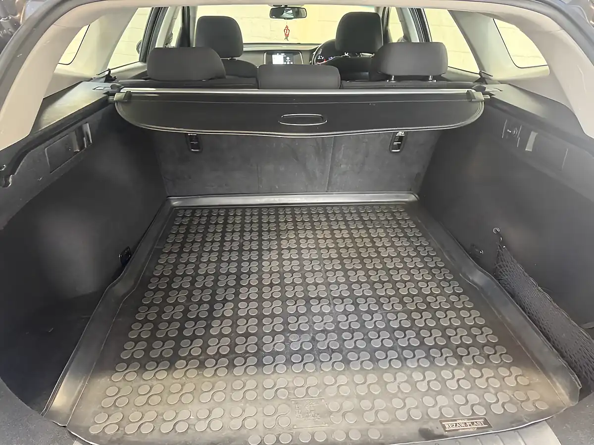 Used 2018 Kia Optima 2 Sportswagon Black - Interior and Exterior details 9