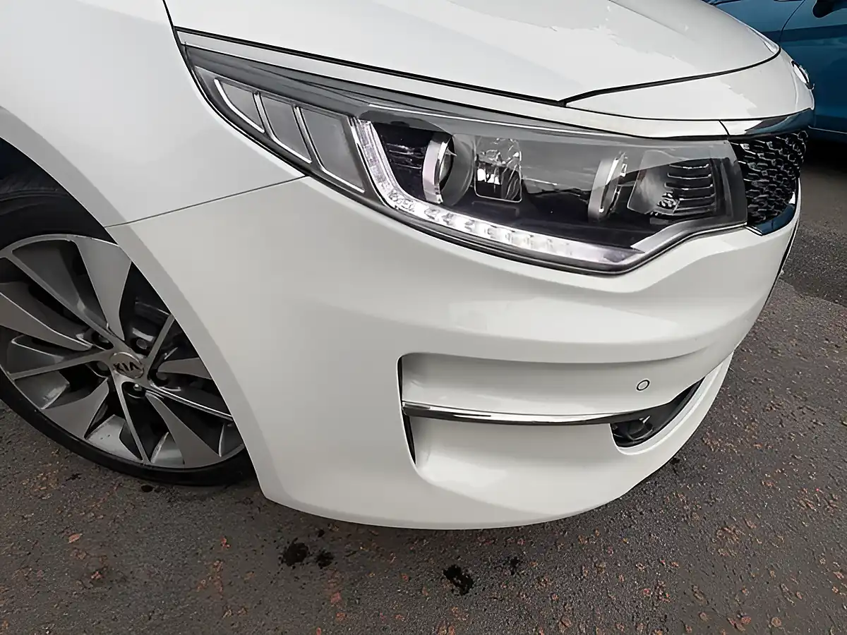 Used 2018 Kia Optima 3 Sportswagon White - Interior and Exterior details 10
