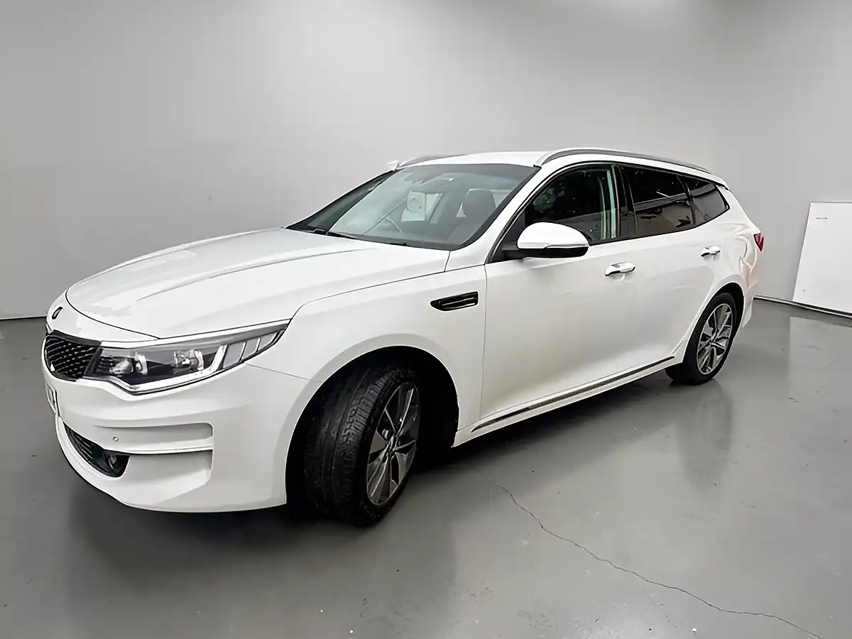 Used 2018 Kia Optima 3 Sportswagon White - Interior and Exterior details 5