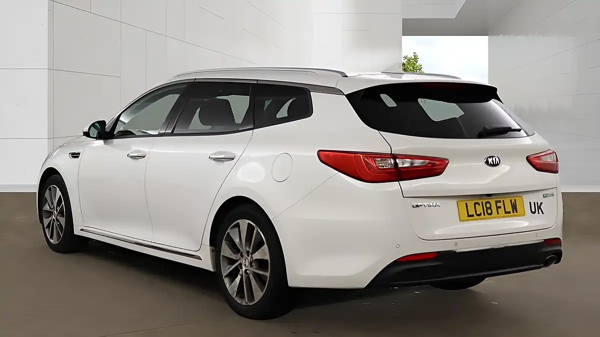 Used 2018 Kia Optima 3 White - Interior and Exterior details 3