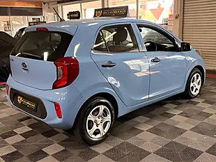 Used 2018 Kia Picanto 1 Blue - Interior and Exterior details 15