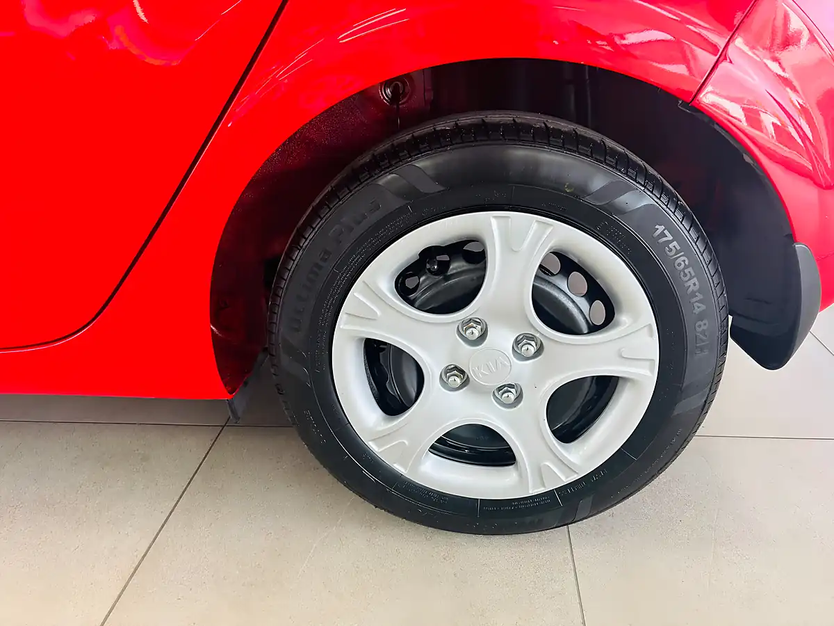 Used 2018 Kia Picanto 1 Red - Interior and Exterior details 15