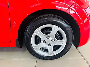 Used 2018 Kia Picanto 1 Red - Interior and Exterior details 9