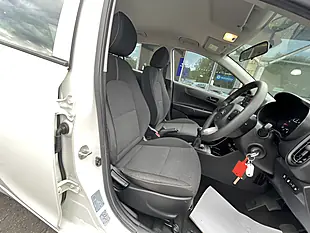 Used 2018 Kia Picanto 1 White - Interior and Exterior details 11