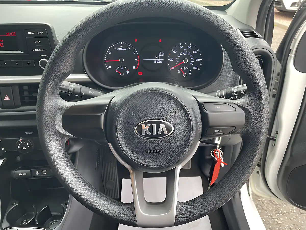 Used 2018 Kia Picanto 1 White - Interior and Exterior details 13