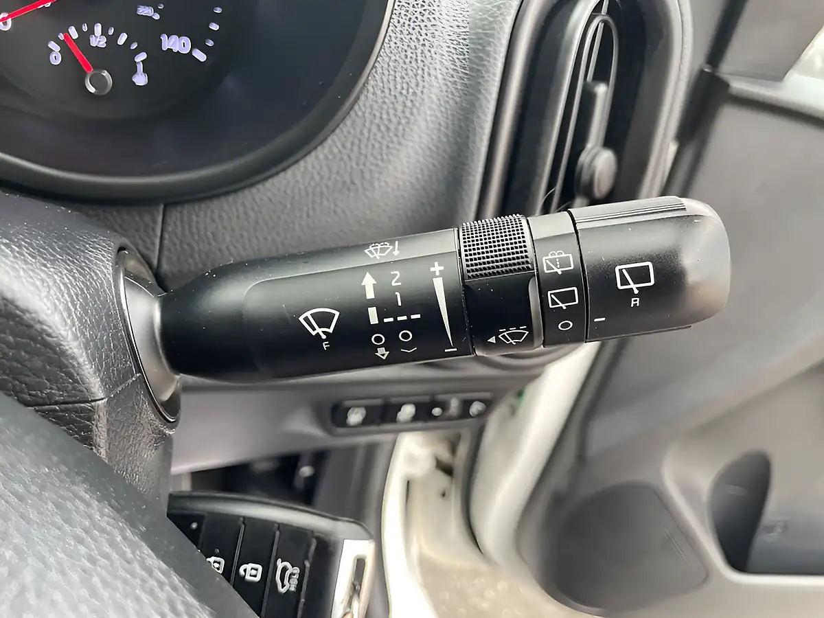 Used 2018 Kia Picanto 1 White - Interior and Exterior details 14