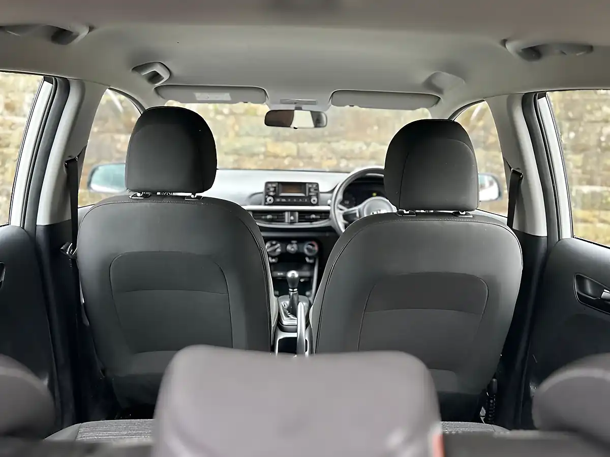 Used 2018 Kia Picanto 1 White - Interior and Exterior details 10