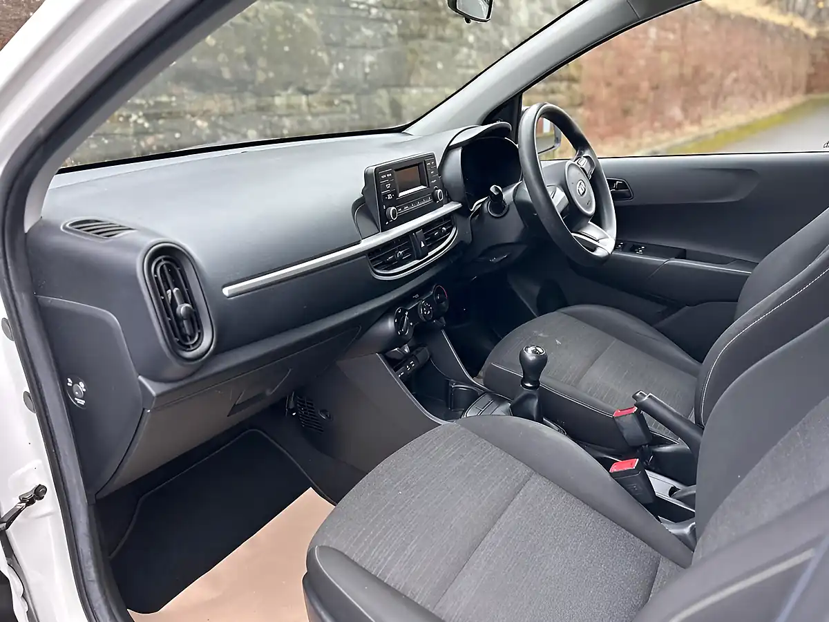 Used 2018 Kia Picanto 1 White - Interior and Exterior details 13