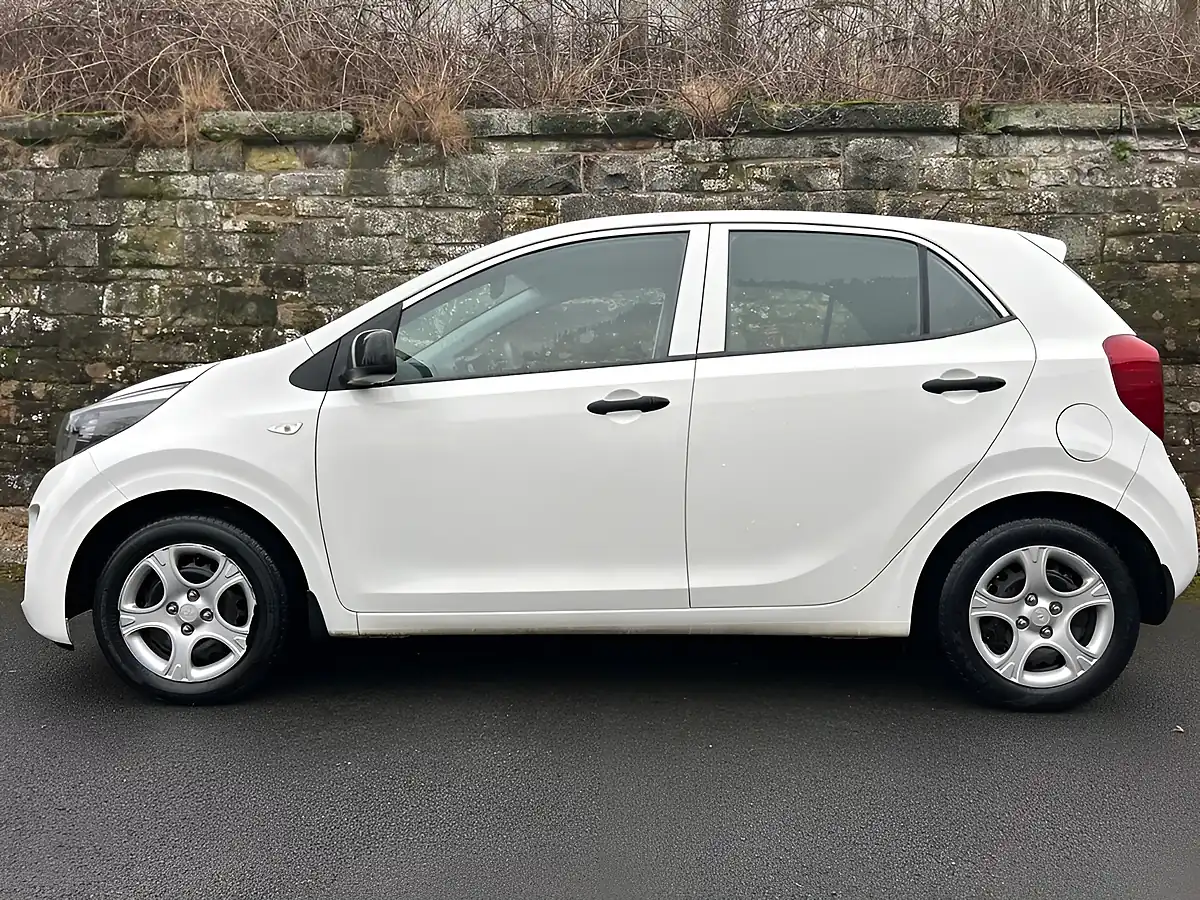 Used 2018 Kia Picanto 1 White - Interior and Exterior details 5