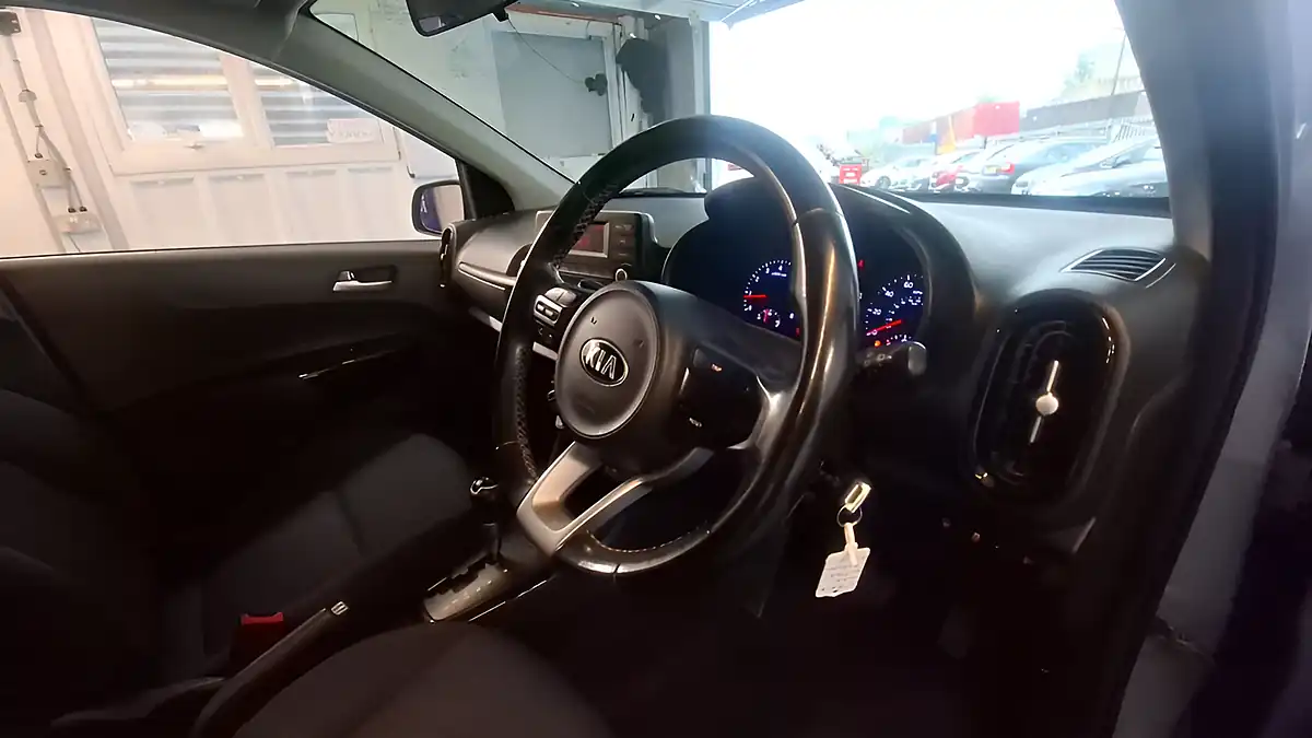 Used 2018 Kia Picanto 2 Blue - Interior and Exterior details 15