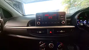 Used 2018 Kia Picanto 2 Blue - Interior and Exterior details 16