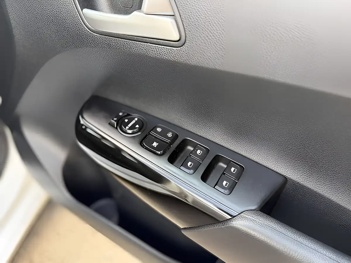 Used 2018 Kia Picanto 2 I Ideal White - Interior and Exterior details 12