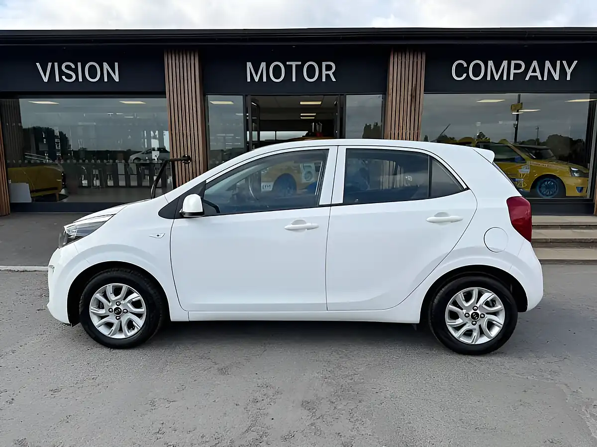 Used 2018 Kia Picanto 2 I Ideal White - Interior and Exterior details 3