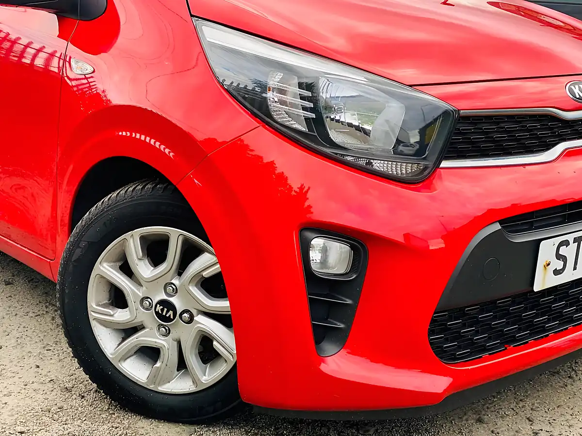Used 2018 Kia Picanto 2 Red - Interior and Exterior details 10