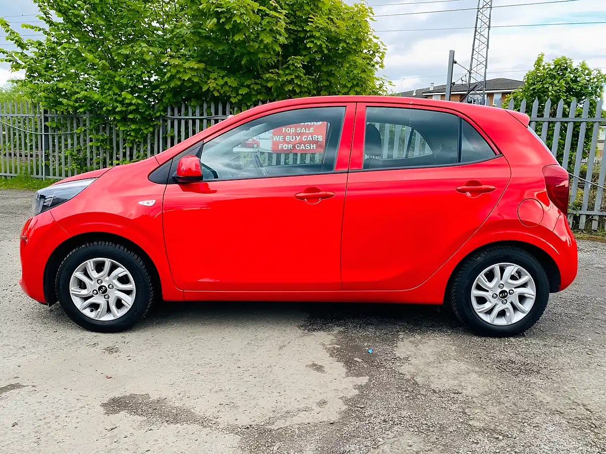 Used 2018 Kia Picanto 2 Red - Interior and Exterior details 12