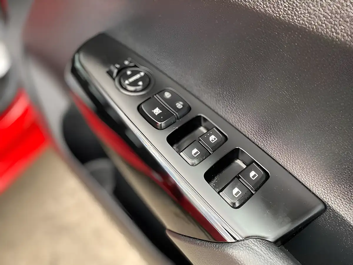 Used 2018 Kia Picanto 2 Red - Interior and Exterior details 20