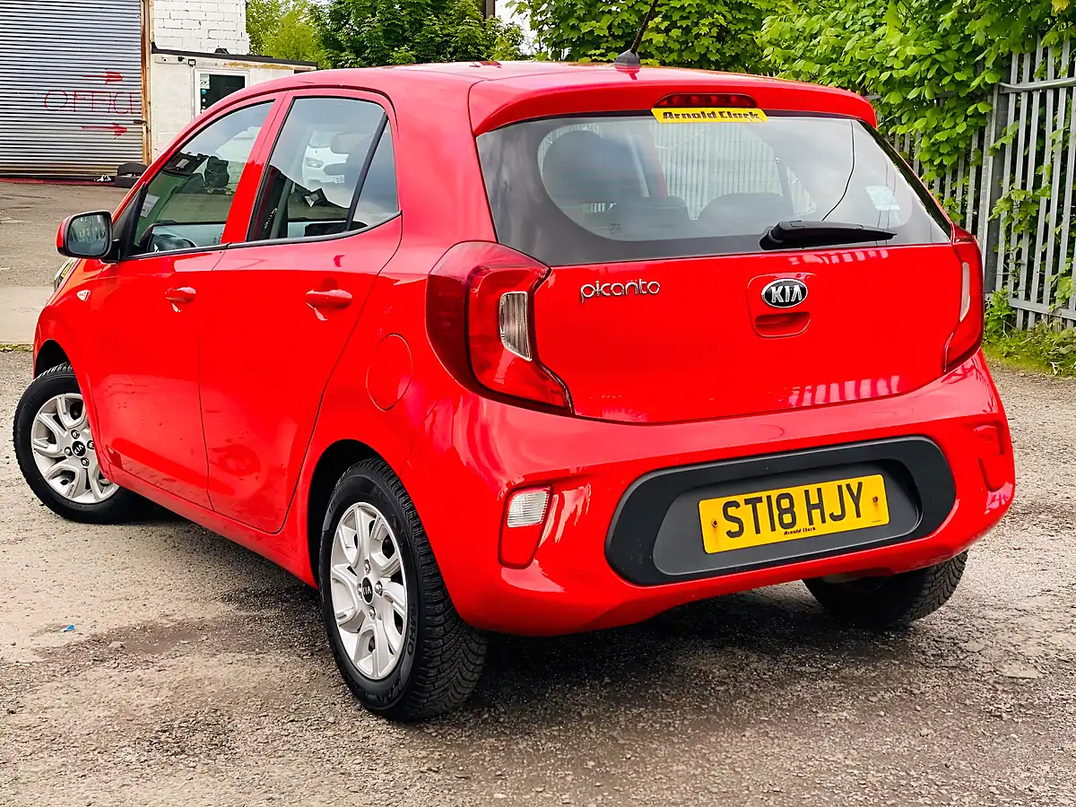 Used 2018 Kia Picanto 2 Red - Interior and Exterior details 9