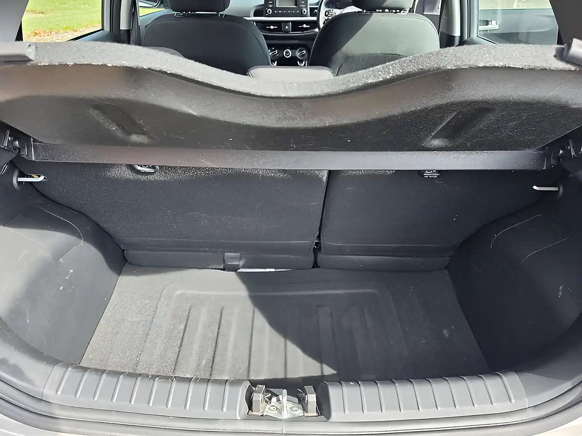 Used 2018 Kia Picanto 2 Silver - Interior and Exterior details 10