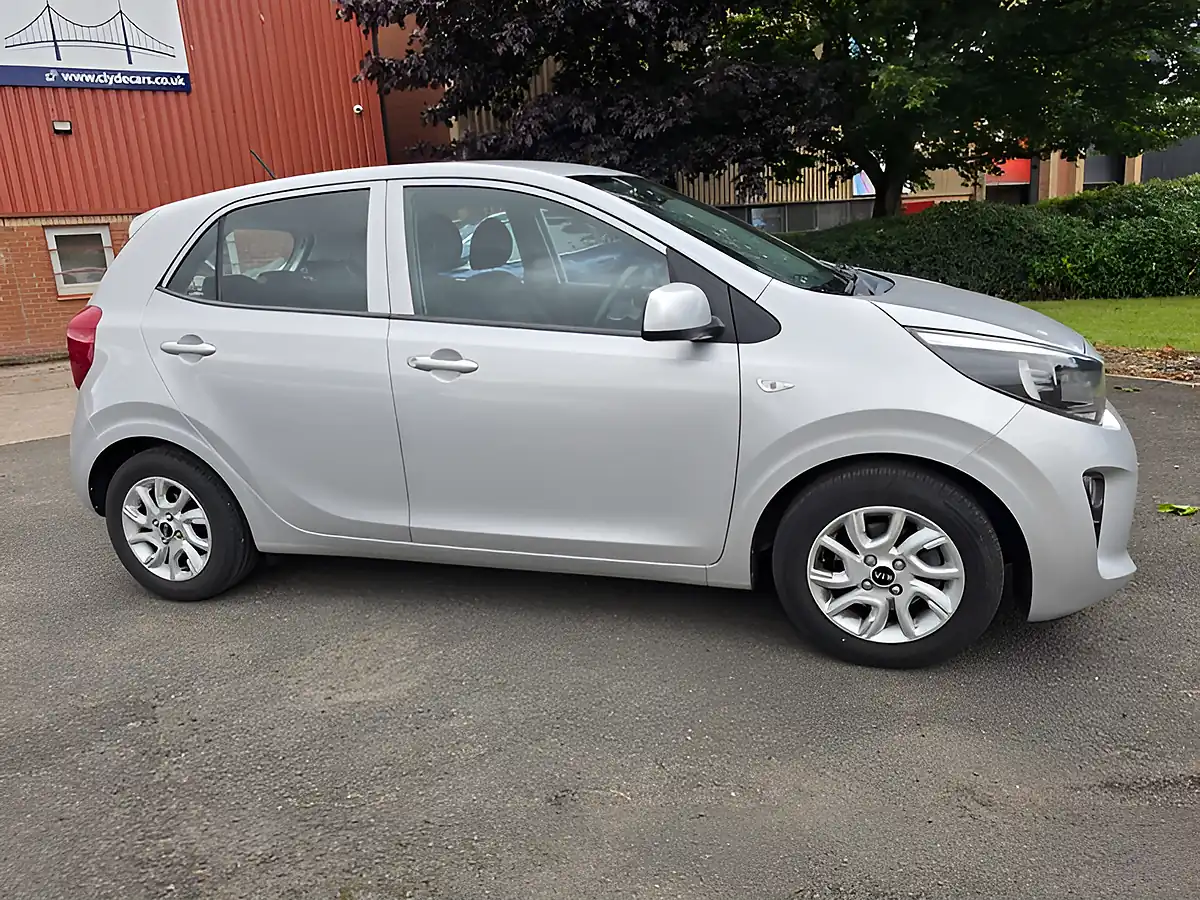 Used 2018 Kia Picanto 2 Silver - Interior and Exterior details 4