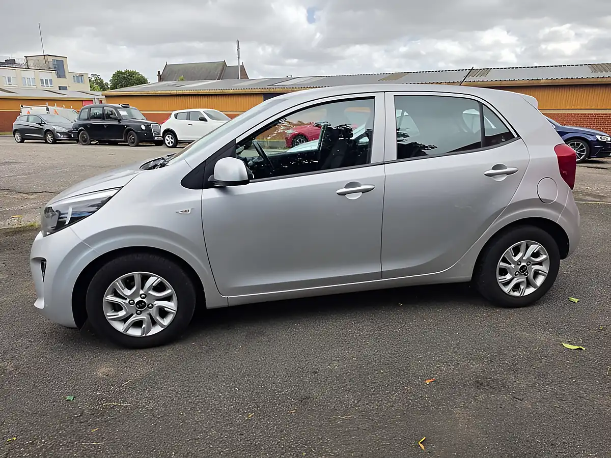 Used 2018 Kia Picanto 2 Silver - Interior and Exterior details 5