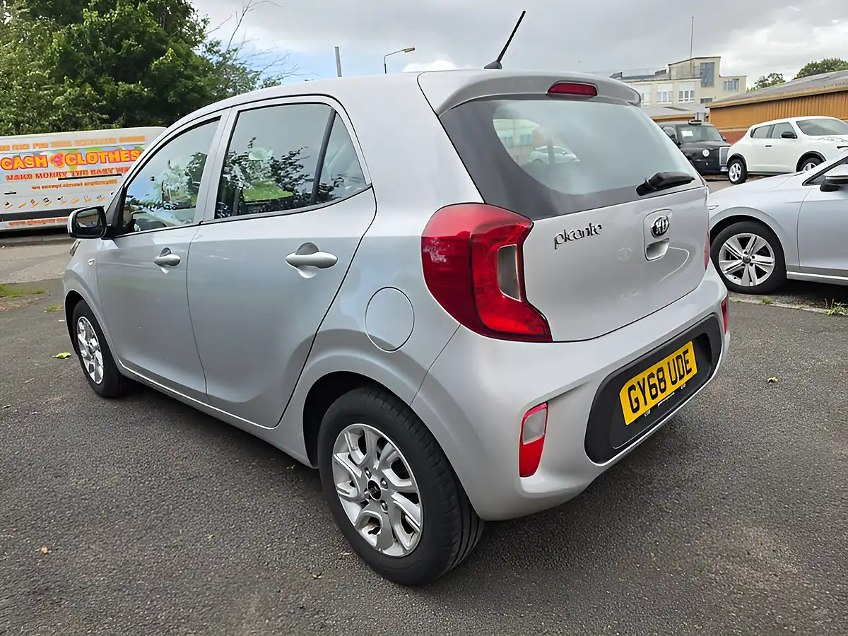 Used 2018 Kia Picanto 2 Silver - Interior and Exterior details 8
