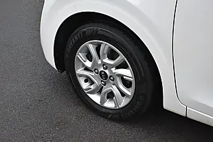 Used 2018 Kia Picanto 2 White - Interior and Exterior details 10