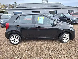 Used 2018 Kia Picanto 3 Black - Interior and Exterior details 7