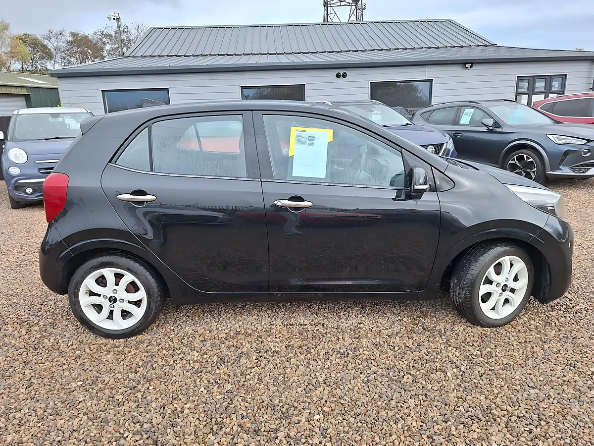 Used 2018 Kia Picanto 3 Black - Interior and Exterior details 7