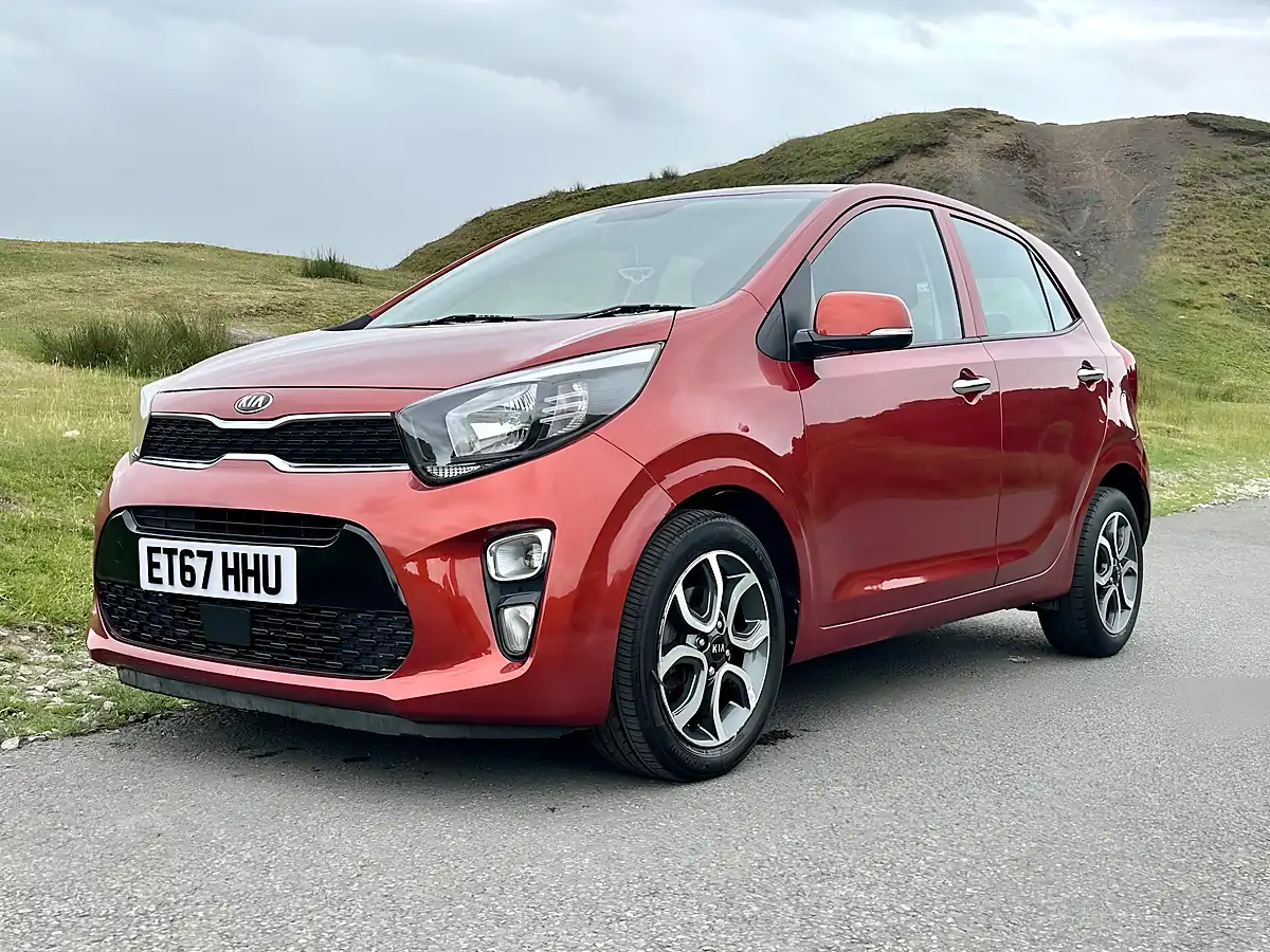 Used 2018 Kia Picanto 3 Orange - Interior and Exterior details 11
