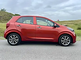 Used 2018 Kia Picanto 3 Orange - Interior and Exterior details 16
