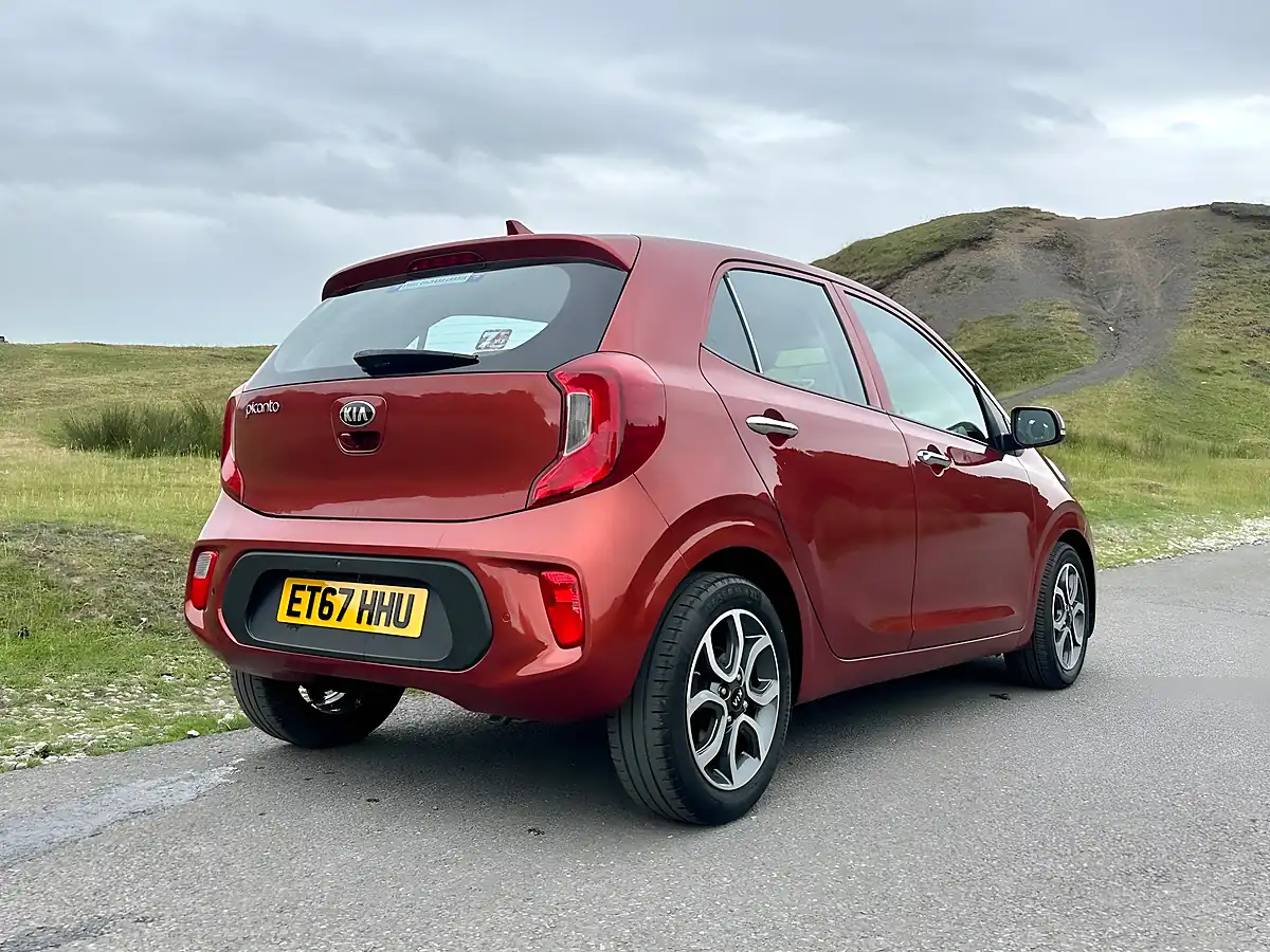 Used 2018 Kia Picanto 3 Orange - Interior and Exterior details 6