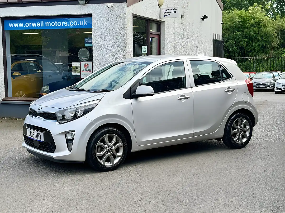 Used 2018 Kia Picanto 3 Silver - Interior and Exterior details 12