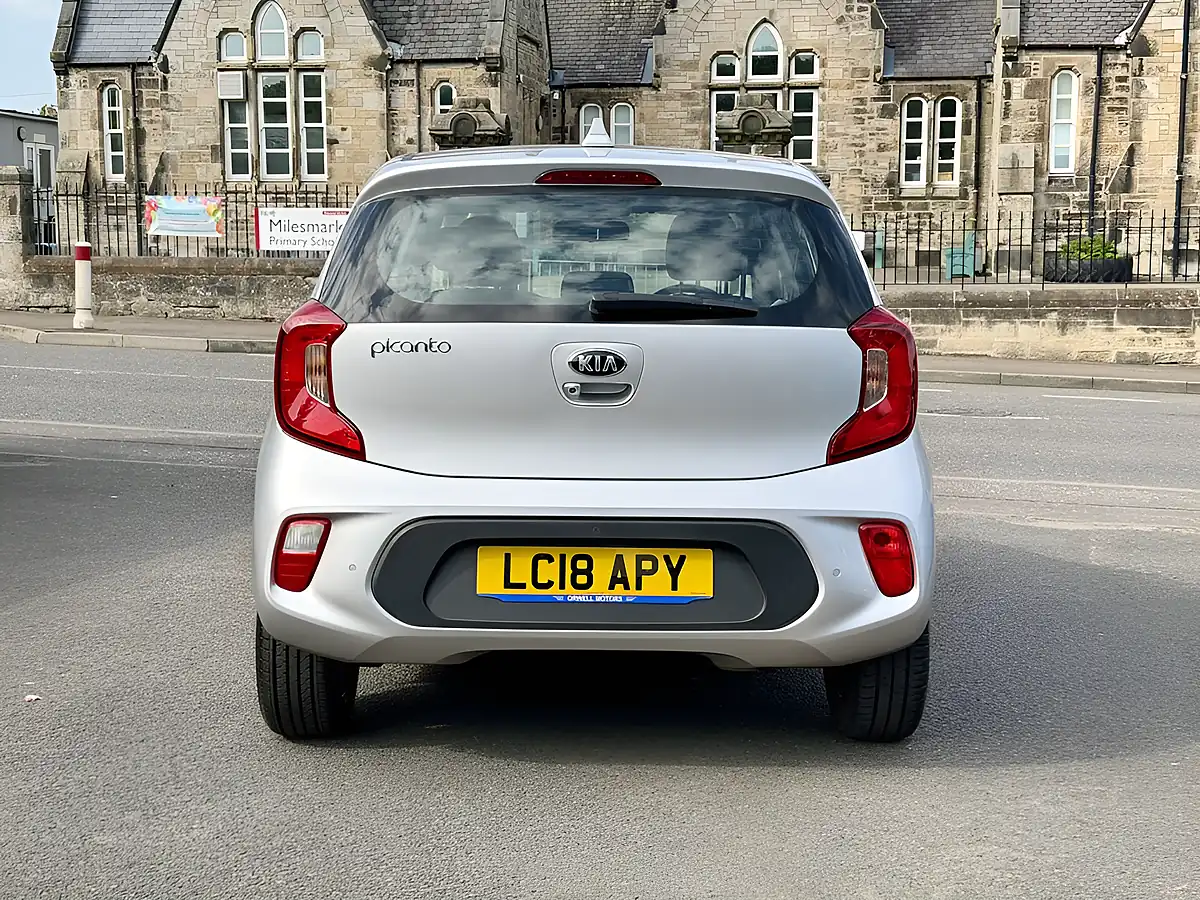 Used 2018 Kia Picanto 3 Silver - Interior and Exterior details 13