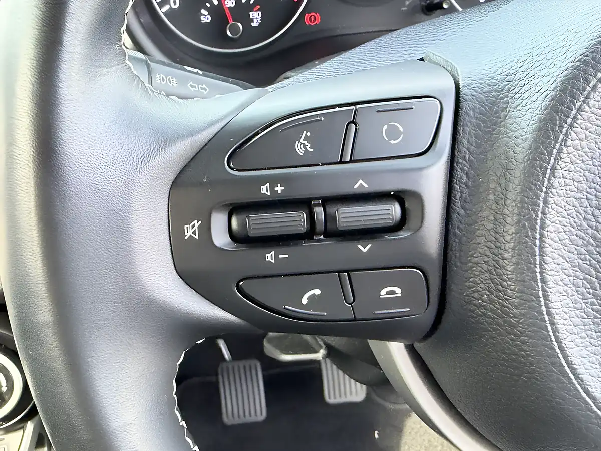 Used 2018 Kia Picanto 3 Silver - Interior and Exterior details 17