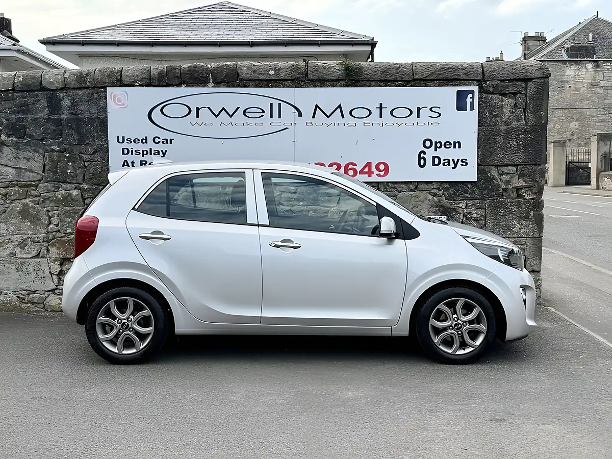 Used 2018 Kia Picanto 3 Silver - Interior and Exterior details 3