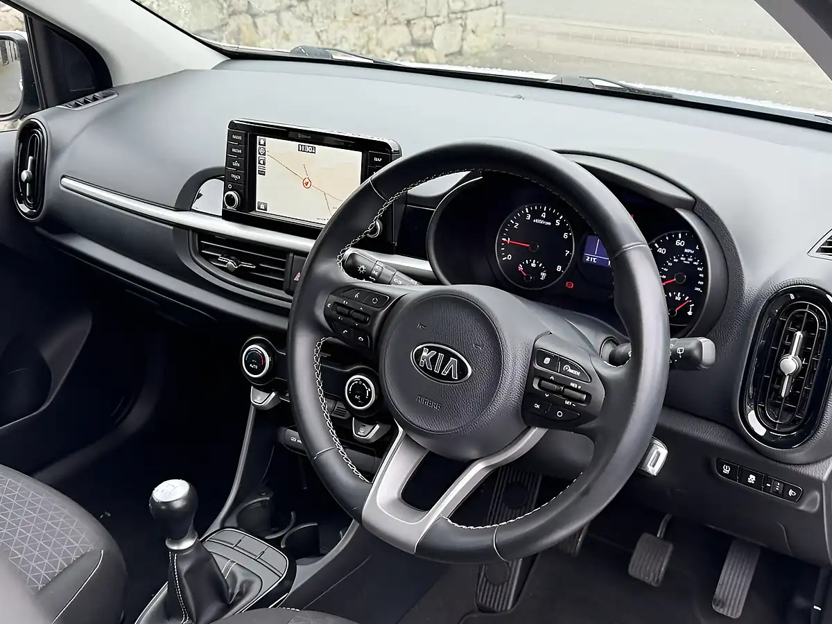 Used 2018 Kia Picanto 3 Silver - Interior and Exterior details 6