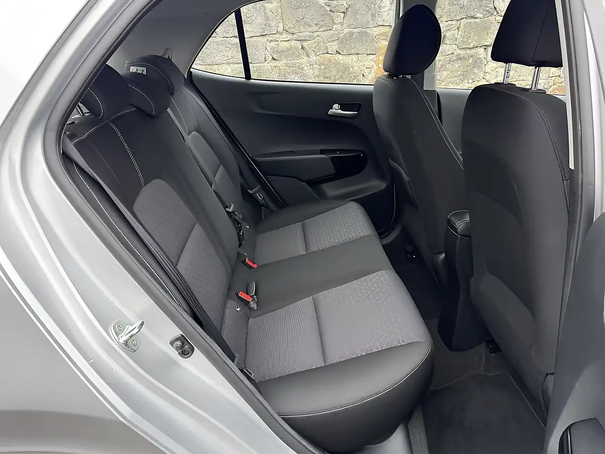 Used 2018 Kia Picanto 3 Silver - Interior and Exterior details 7