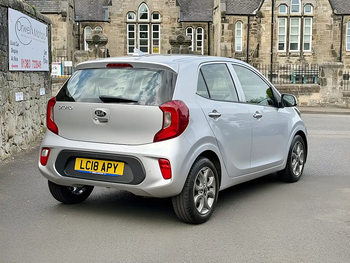 Used 2018 Kia Picanto 3 Silver - Interior and Exterior details 9